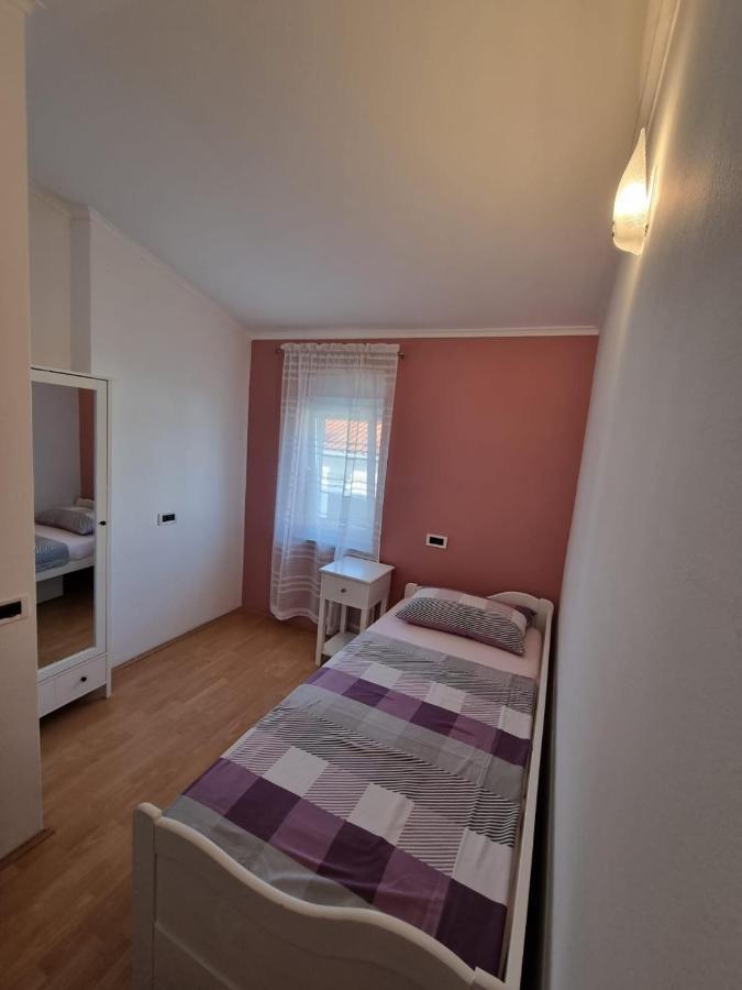 Apartments Jann Krk Town Bagian luar foto